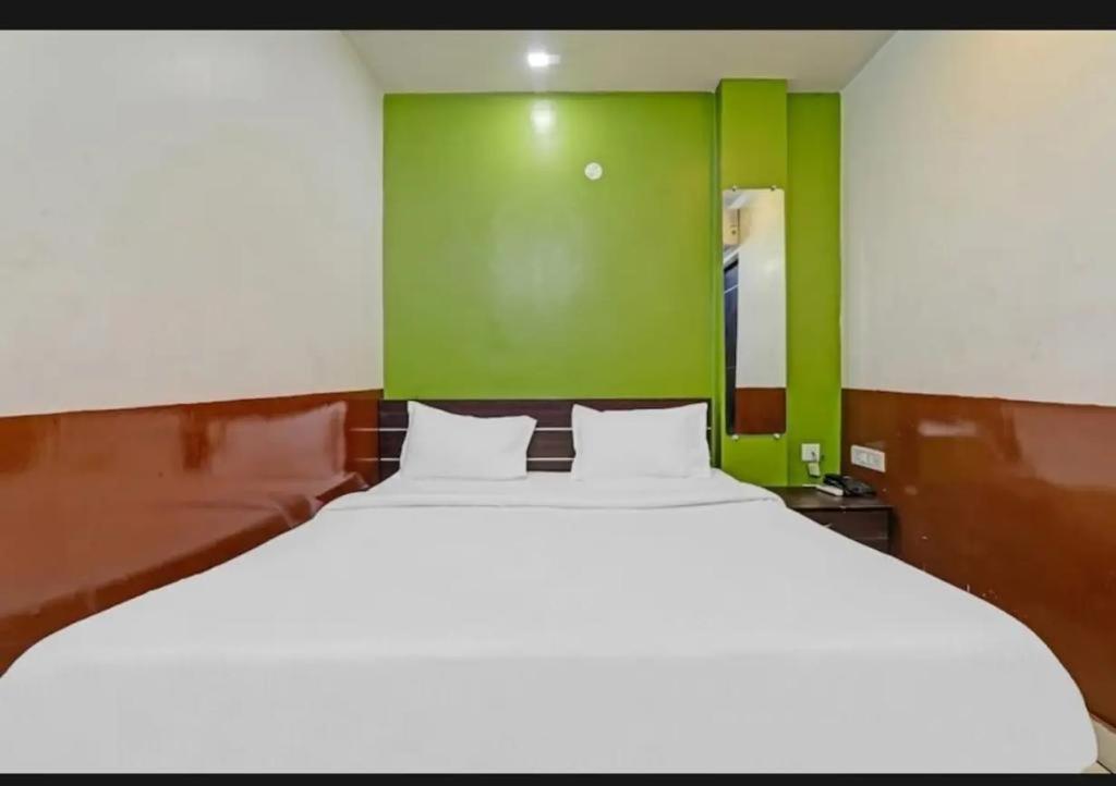 Hotel Bridge View Kanpur Exterior foto